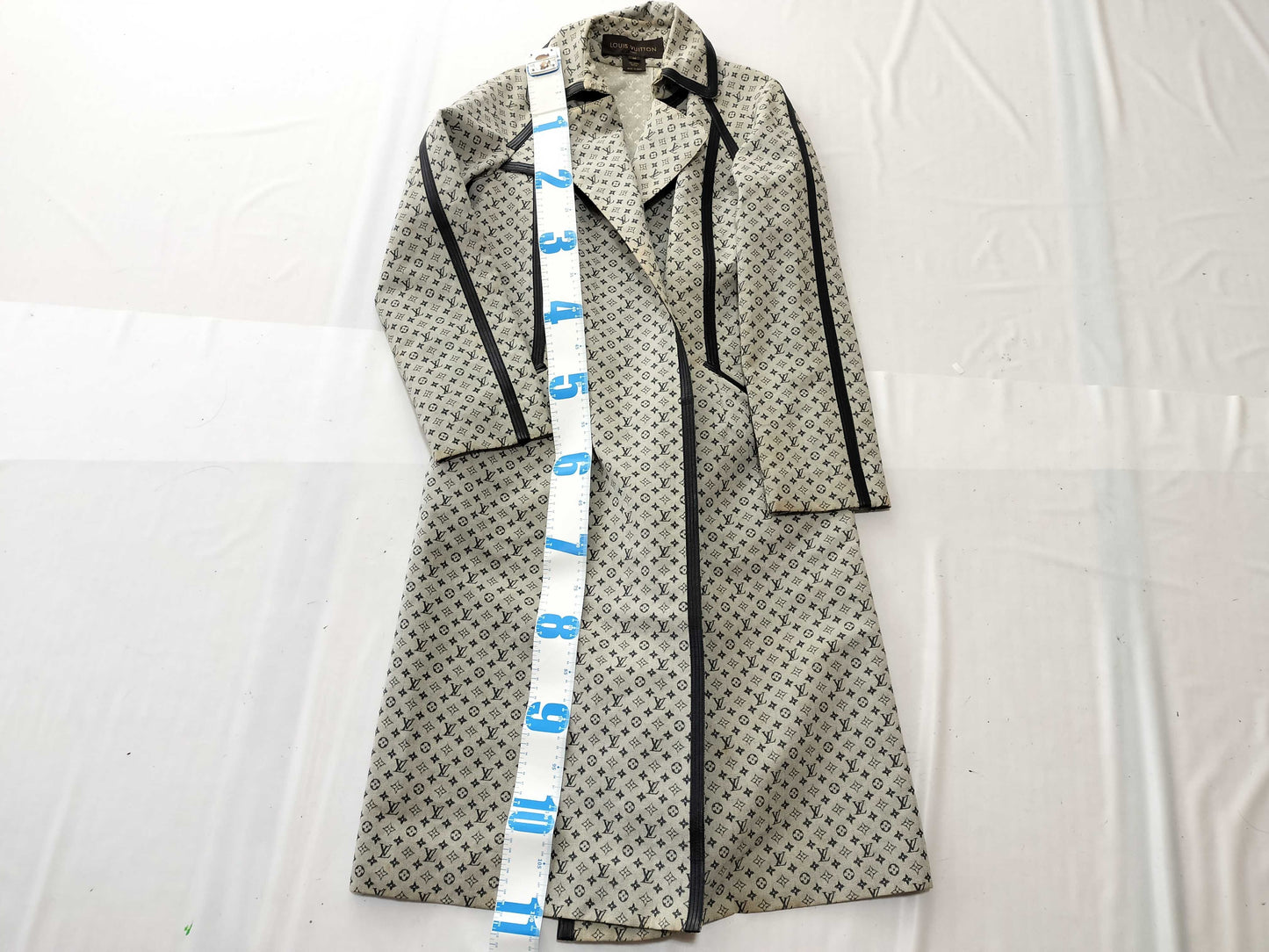 LOUIS VUITTON Monogram Mini All-Over Print Trench Coat