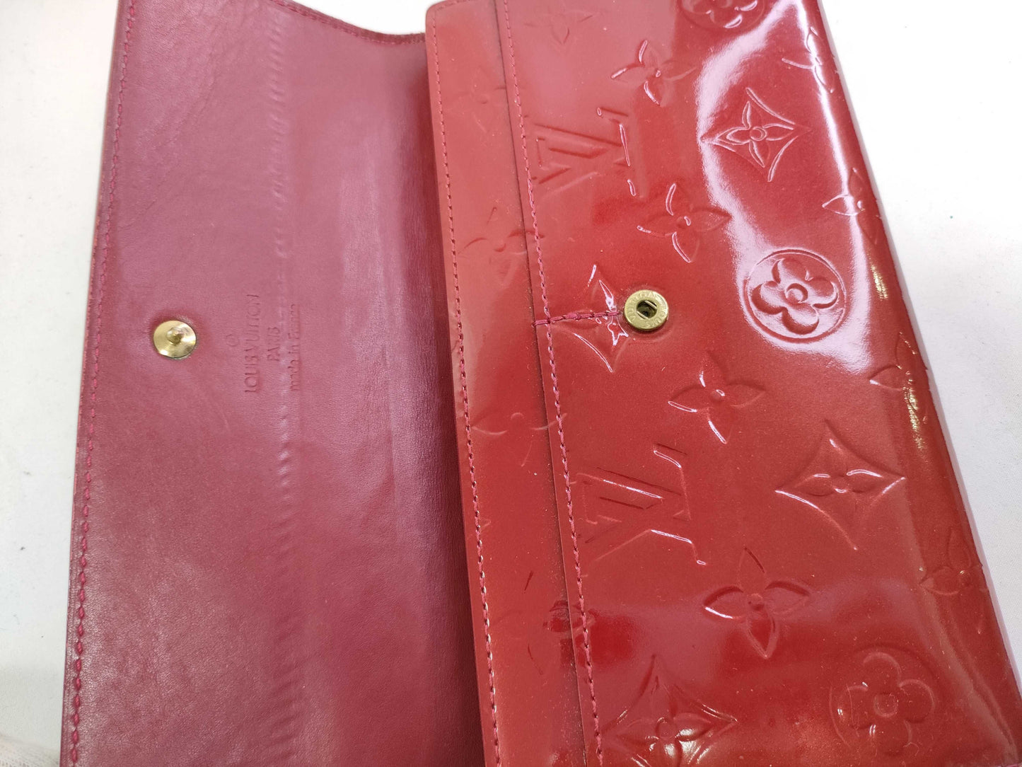 LOUIS VUITTON Epi/Vernis Round Wallet