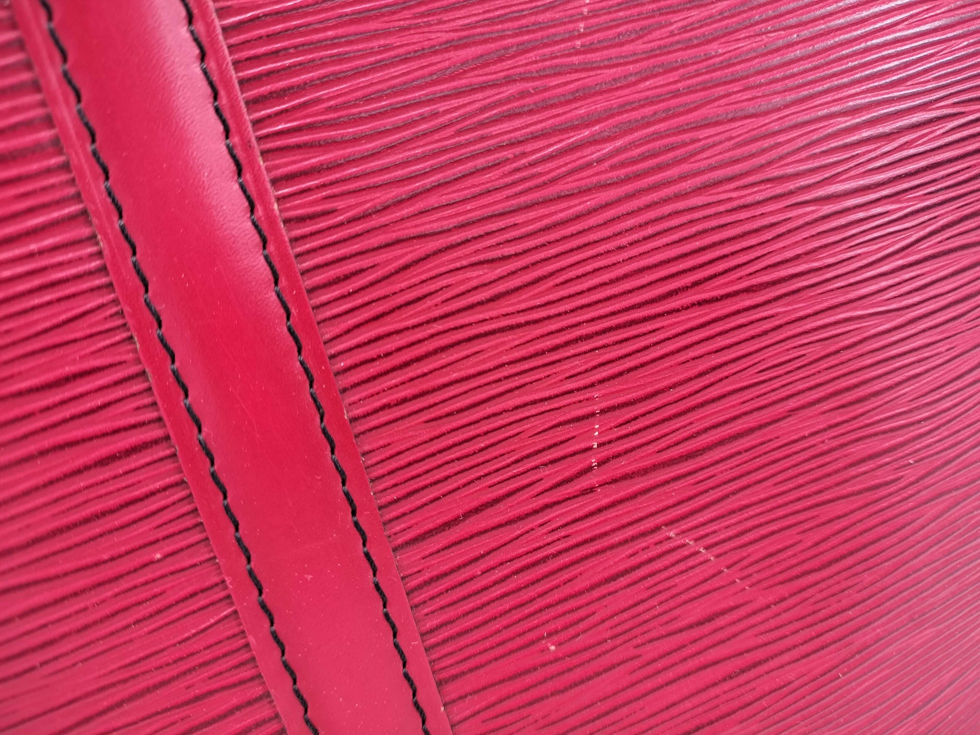 LOUIS VUITTON Epi Voyage / Red Business Bag