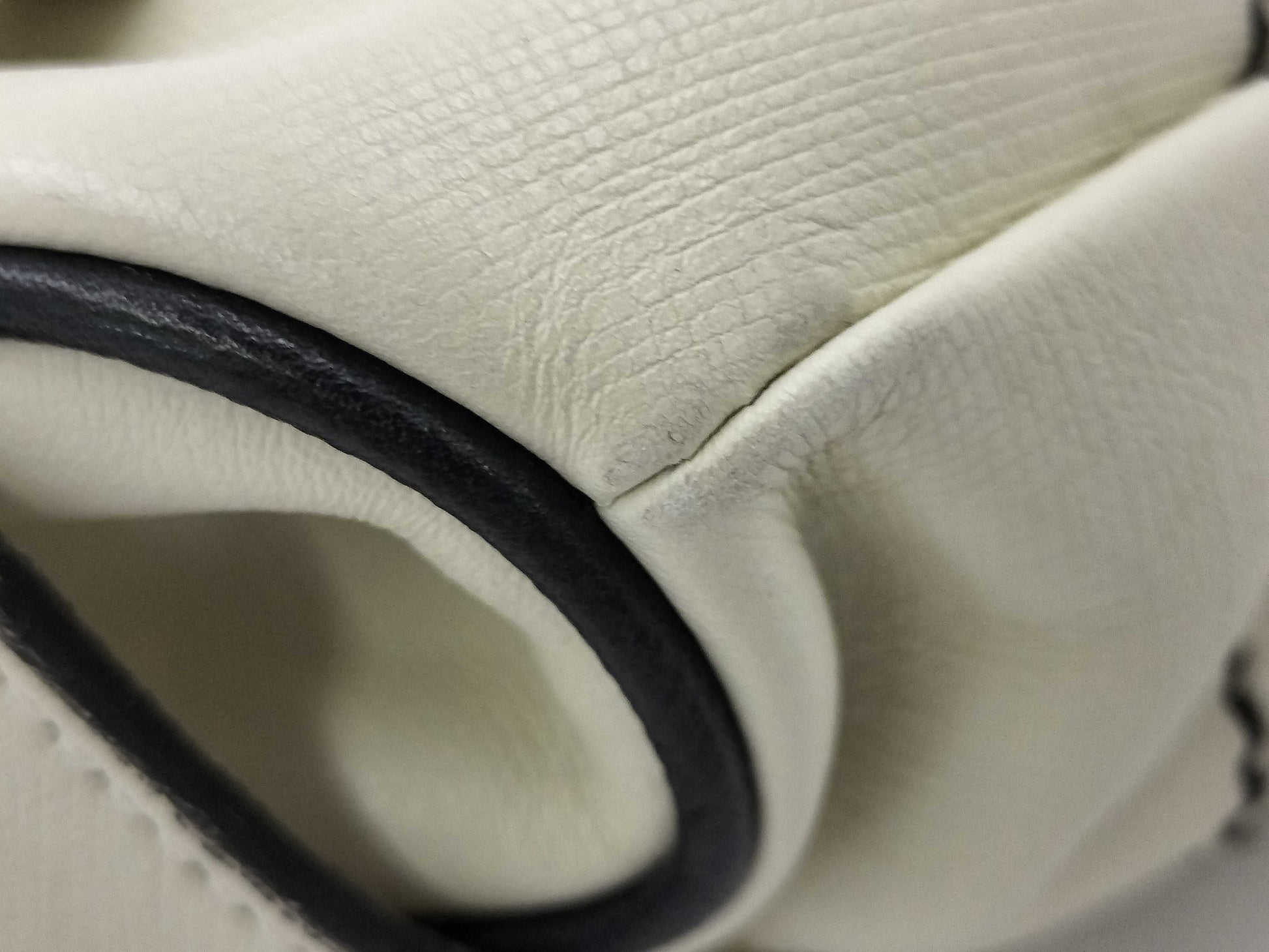 Salvatore Ferragamo Leather Shoulder Bag