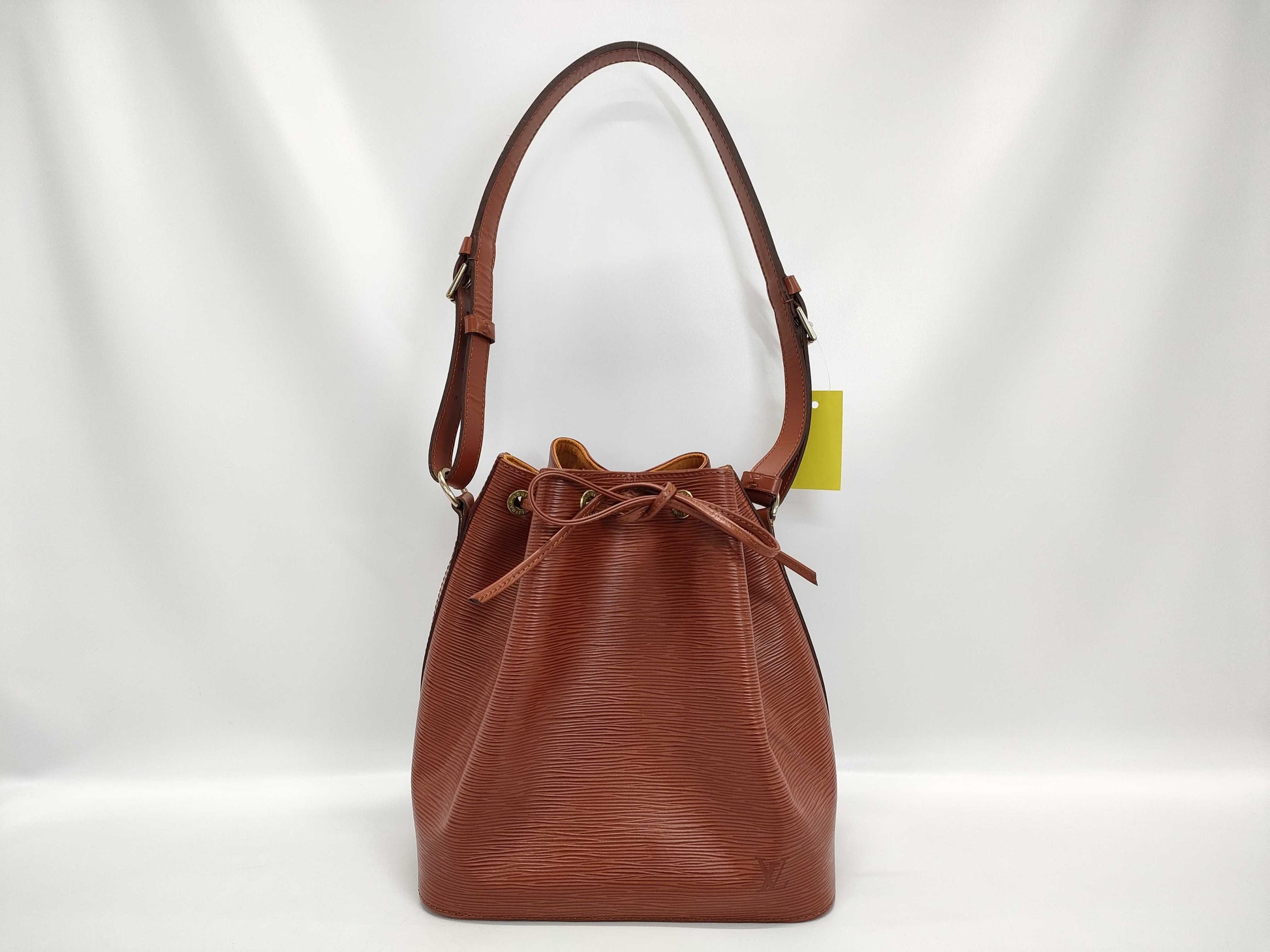 LOUIS VUITTON Epi Petit Noe Gold Shoulder Bag