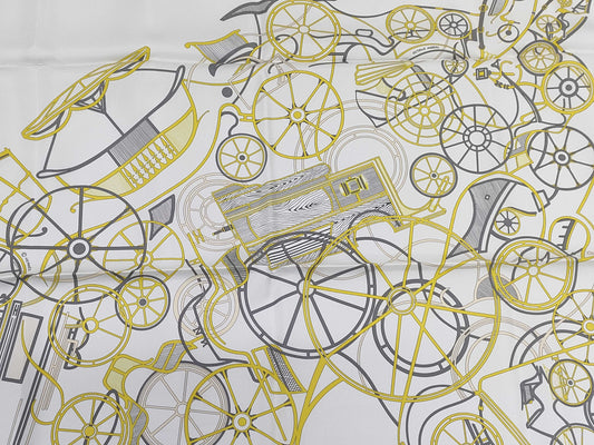 HERMES Carre Scarf