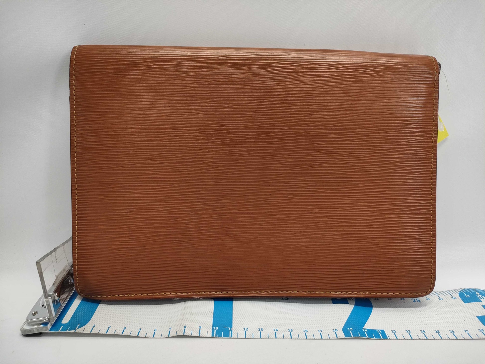 LOUIS VUITTON Epi Serie Dragonne Second Bag