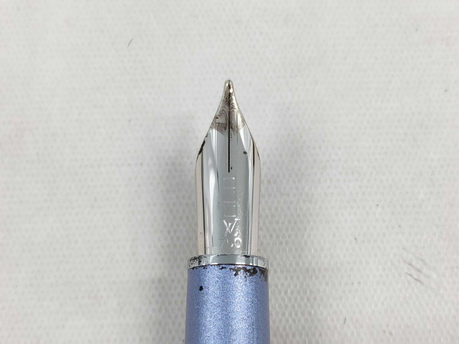 LOUIS VUITTON Fountain Pen 750 Lines Pens & Fountain Pens