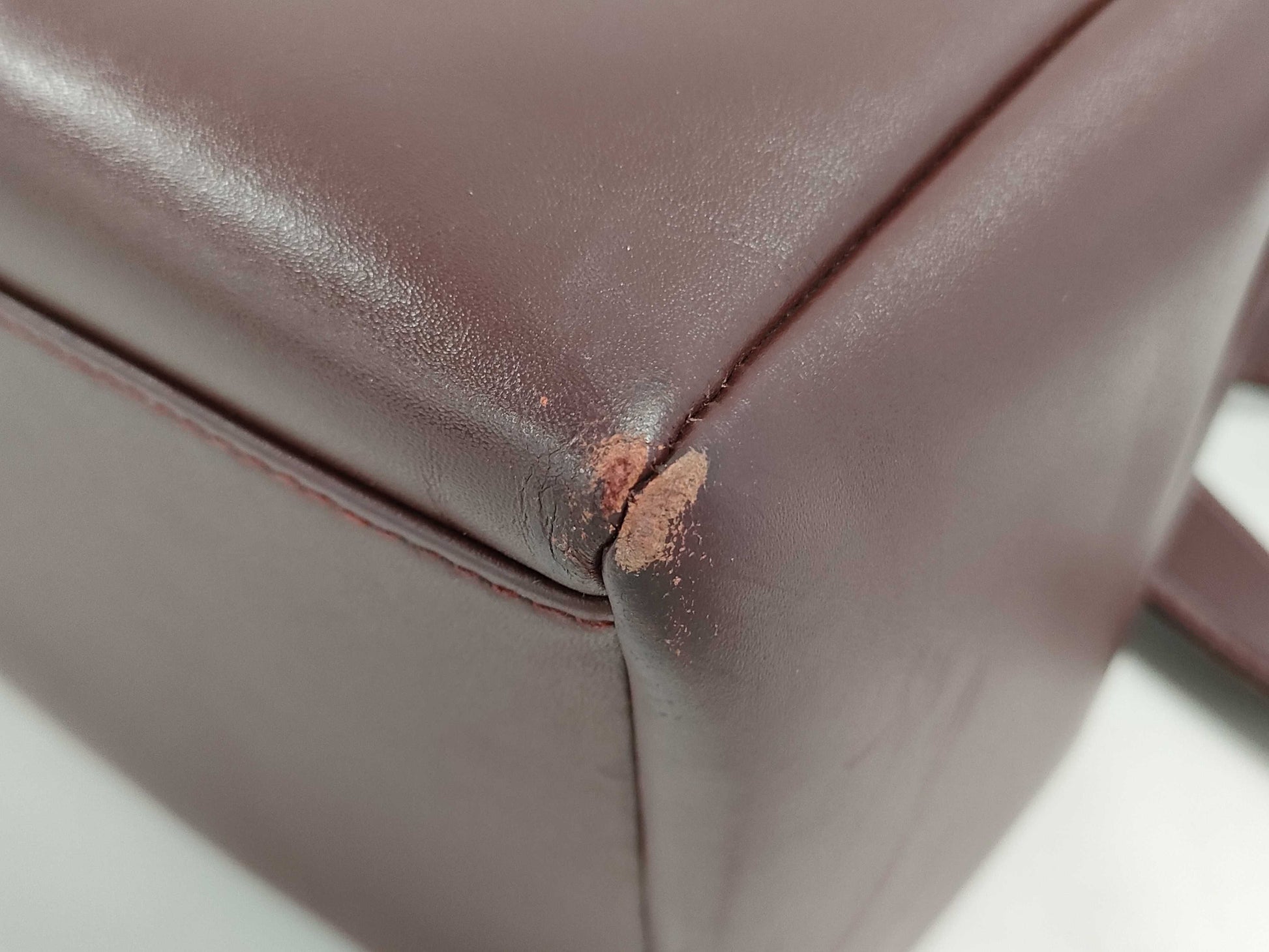 Cartier Must Shoulder Turnlock Shoulder Bag