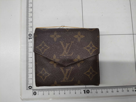 LOUIS VUITTON Monogram Bifold Wallet*1 Wallet