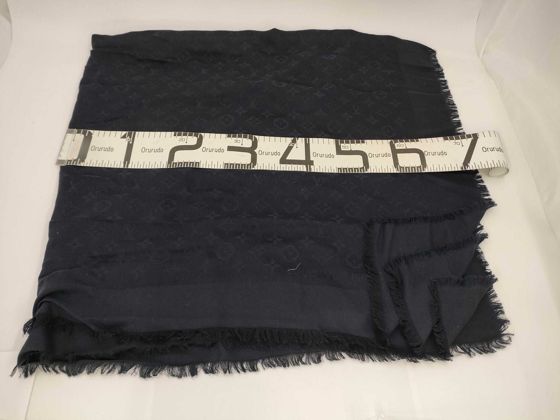 LOUIS VUITTON Large Shawl Navy Scarf