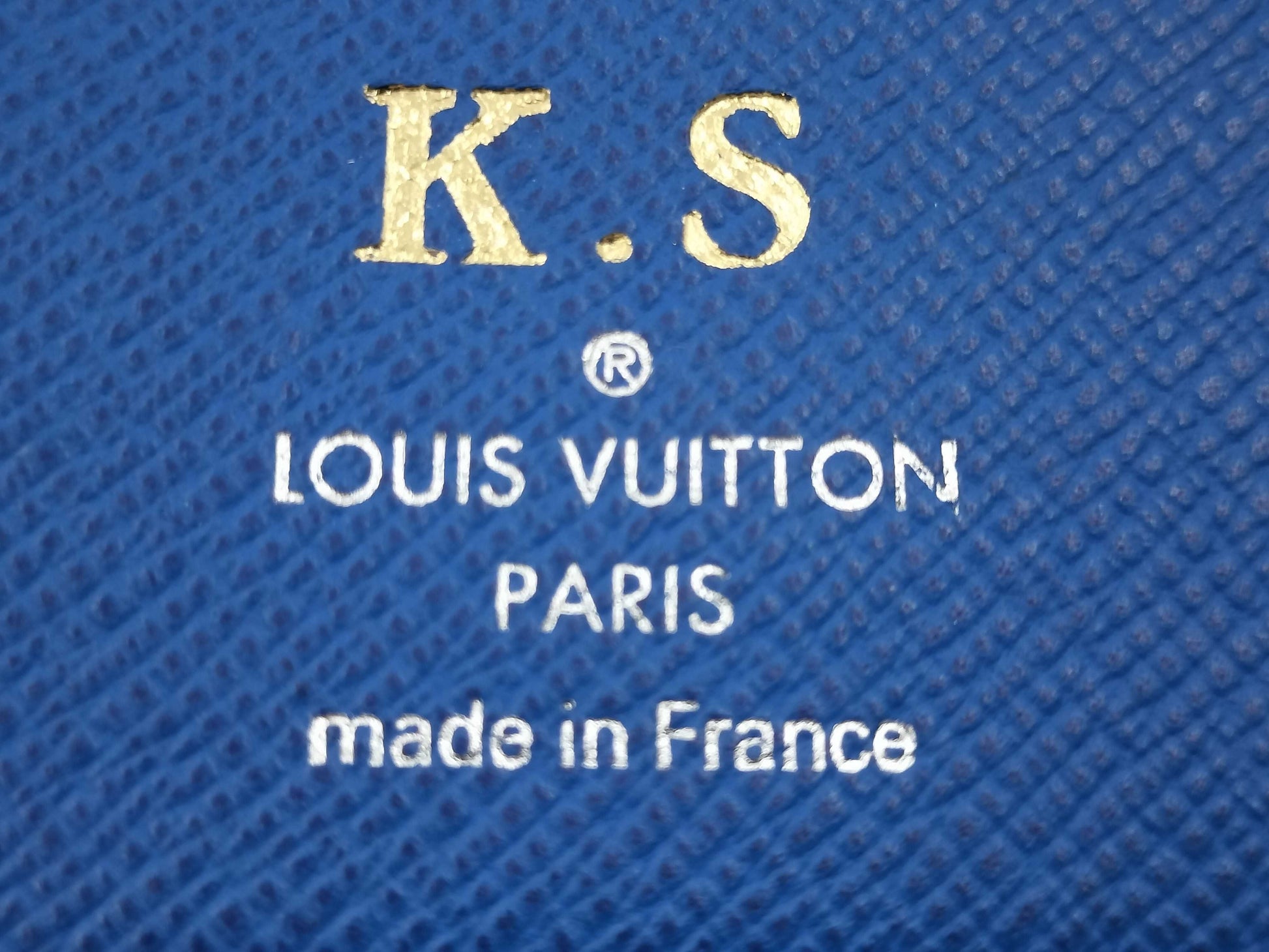 LOUIS VUITTON Taiga Taiga M63300 Portefeuille Plaza Black Initial Wallet