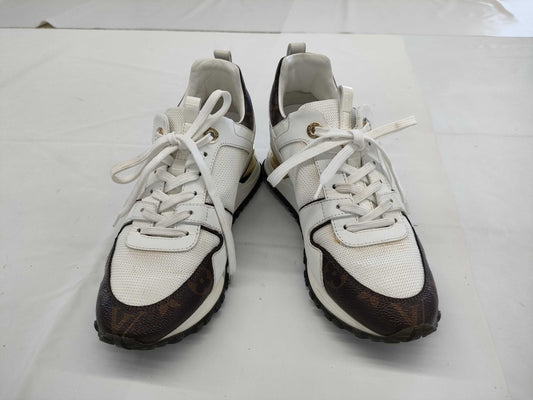 LOUIS VUITTON LV Monogram Runaway 36 1/2 Sneakers