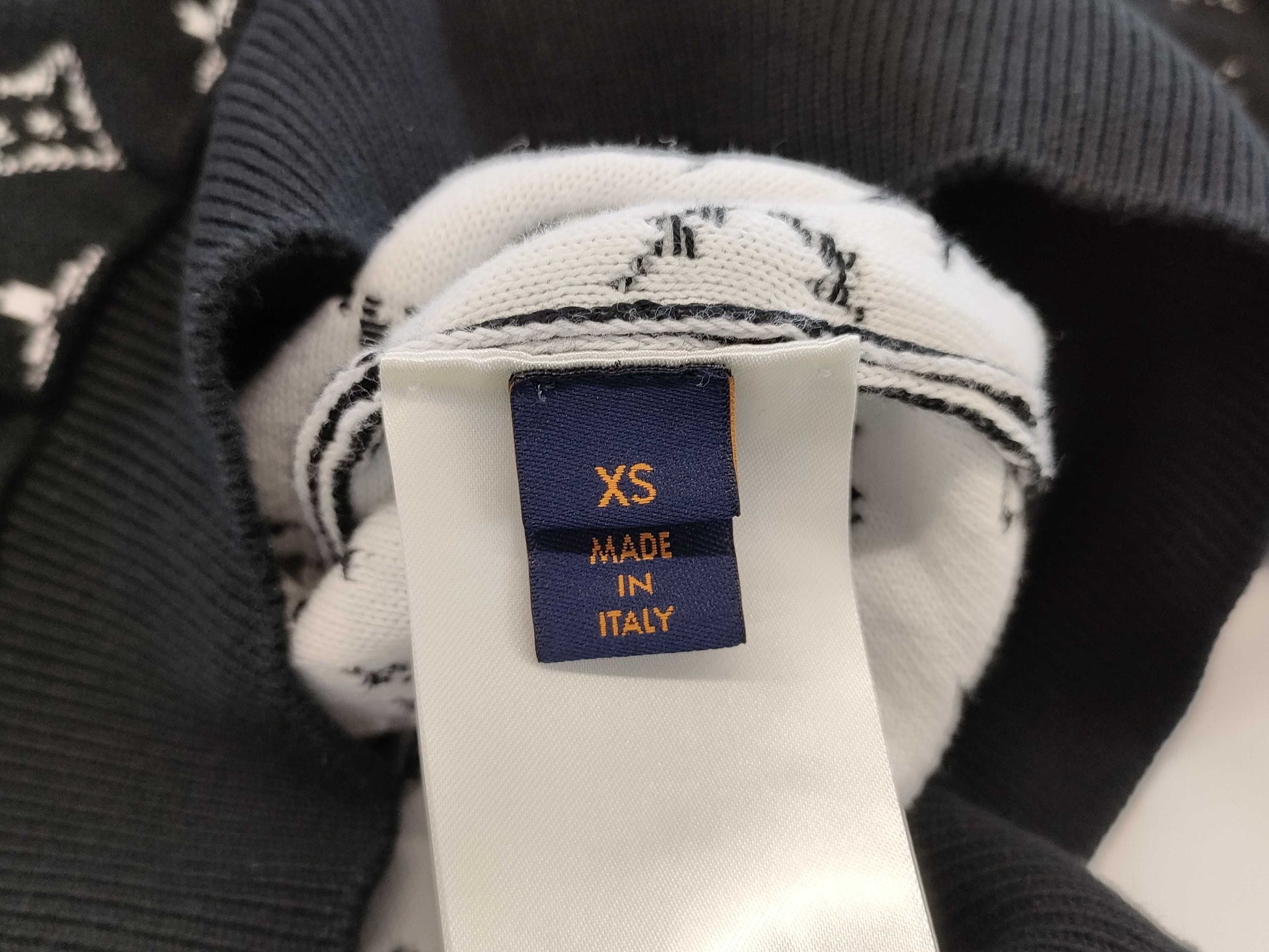 LOUIS VUITTON LV Monogram Gradient Knit Hoodie XS Tops