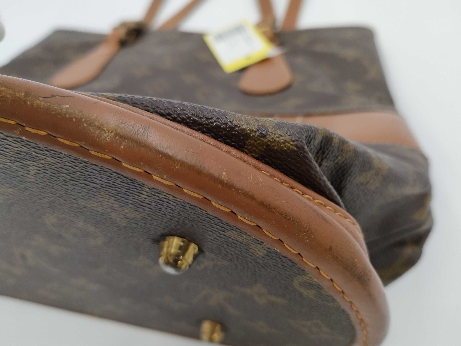 LOUIS VUITTON Monogram USA Bucket Handbag