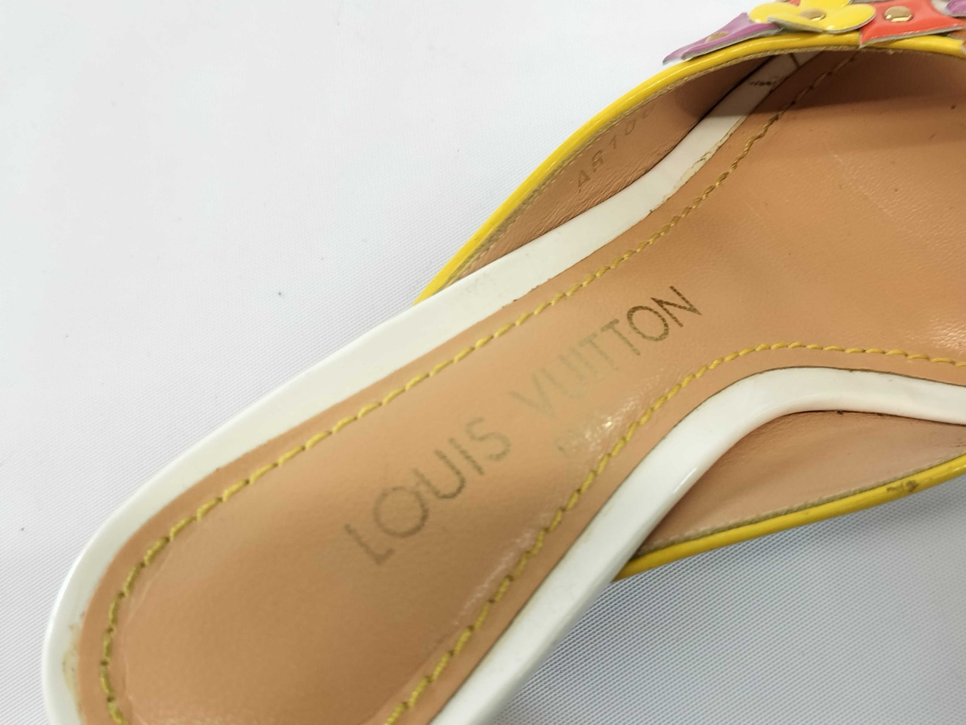 LOUIS VUITTON Flower Mules