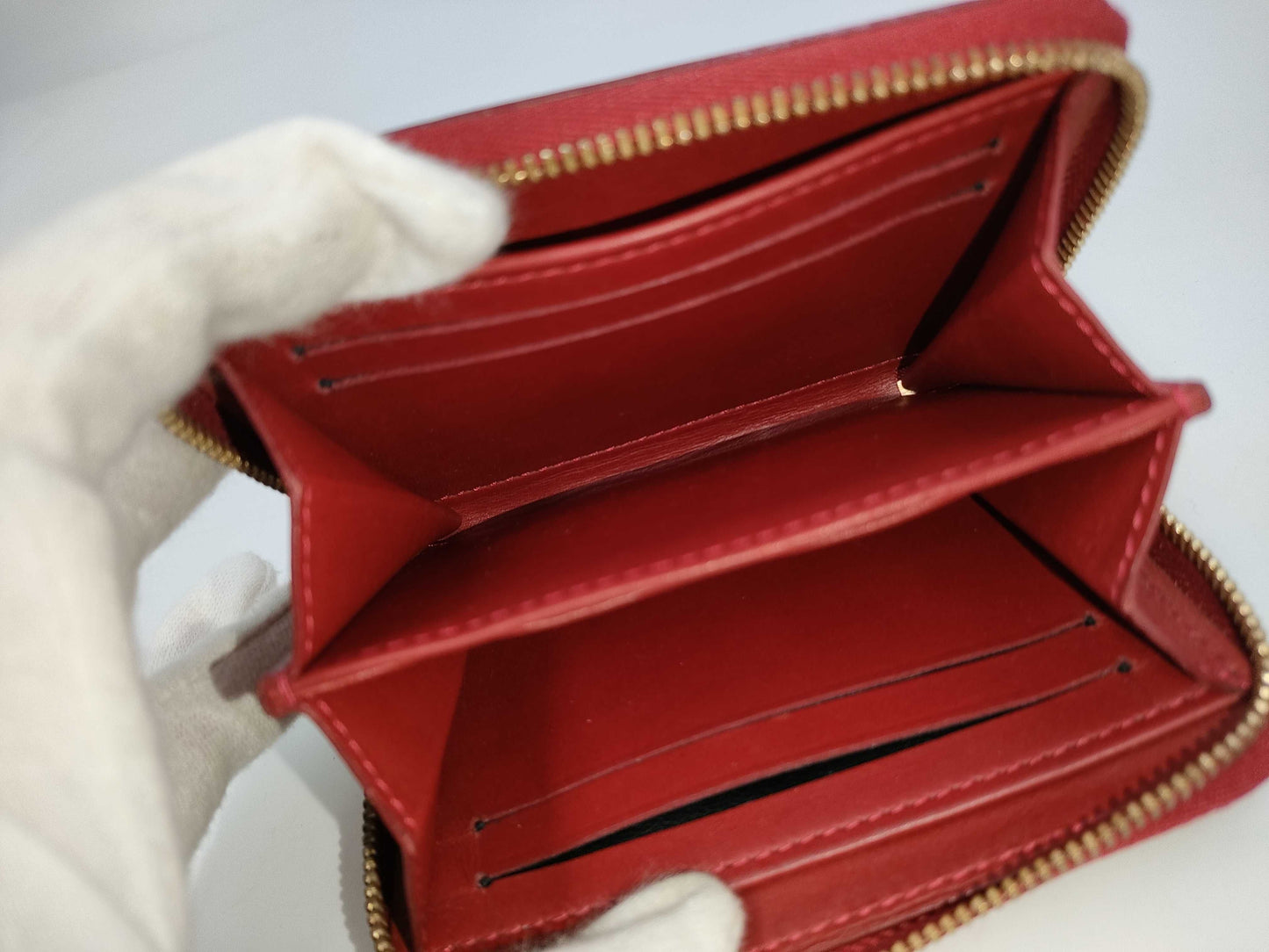 LOUIS VUITTON Vernis Compact Zippy Wallet