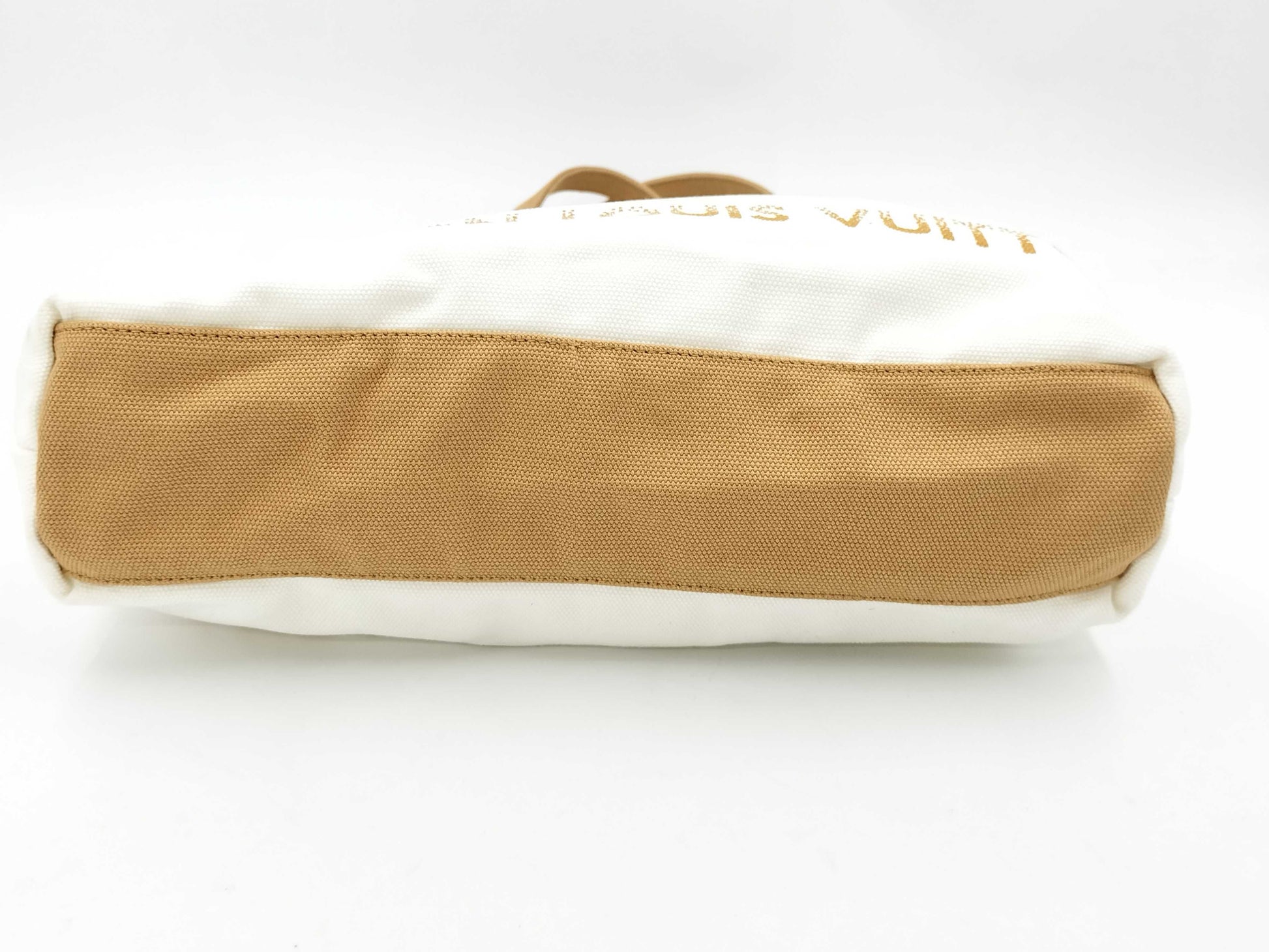 LOUIS VUITTON White Canvas Tote Bag, Fondation Museum Limited Edition
