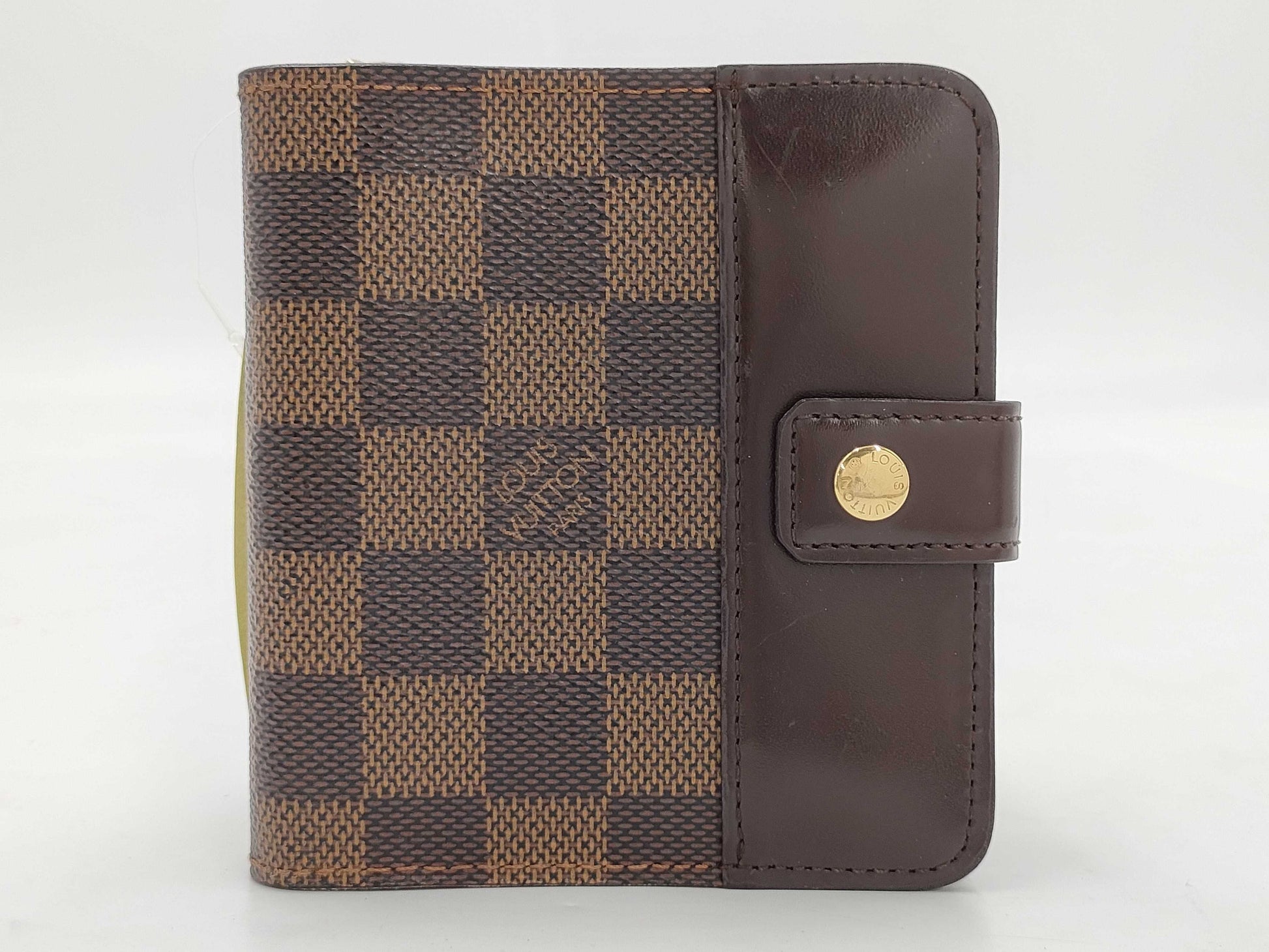 LOUIS VUITTON Damier N61668 Compact Zip Wallet