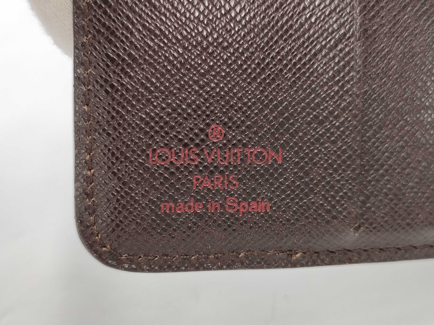 LOUIS VUITTON Damier N61668 Compact Zip Wallet