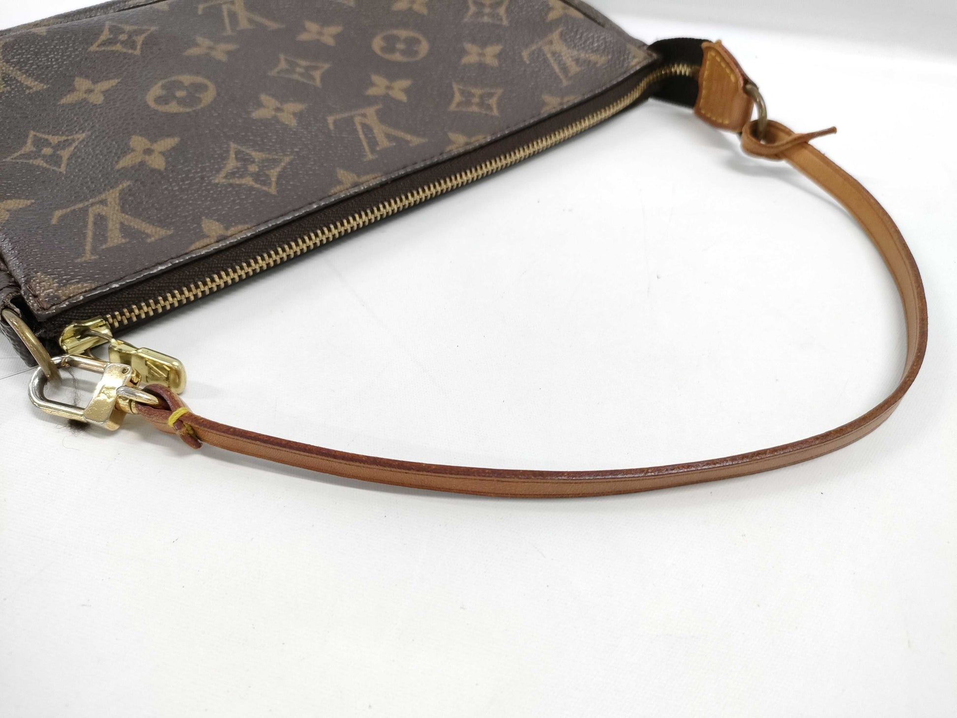 LOUIS VUITTON Monogram Accessoires M51980 Pouch