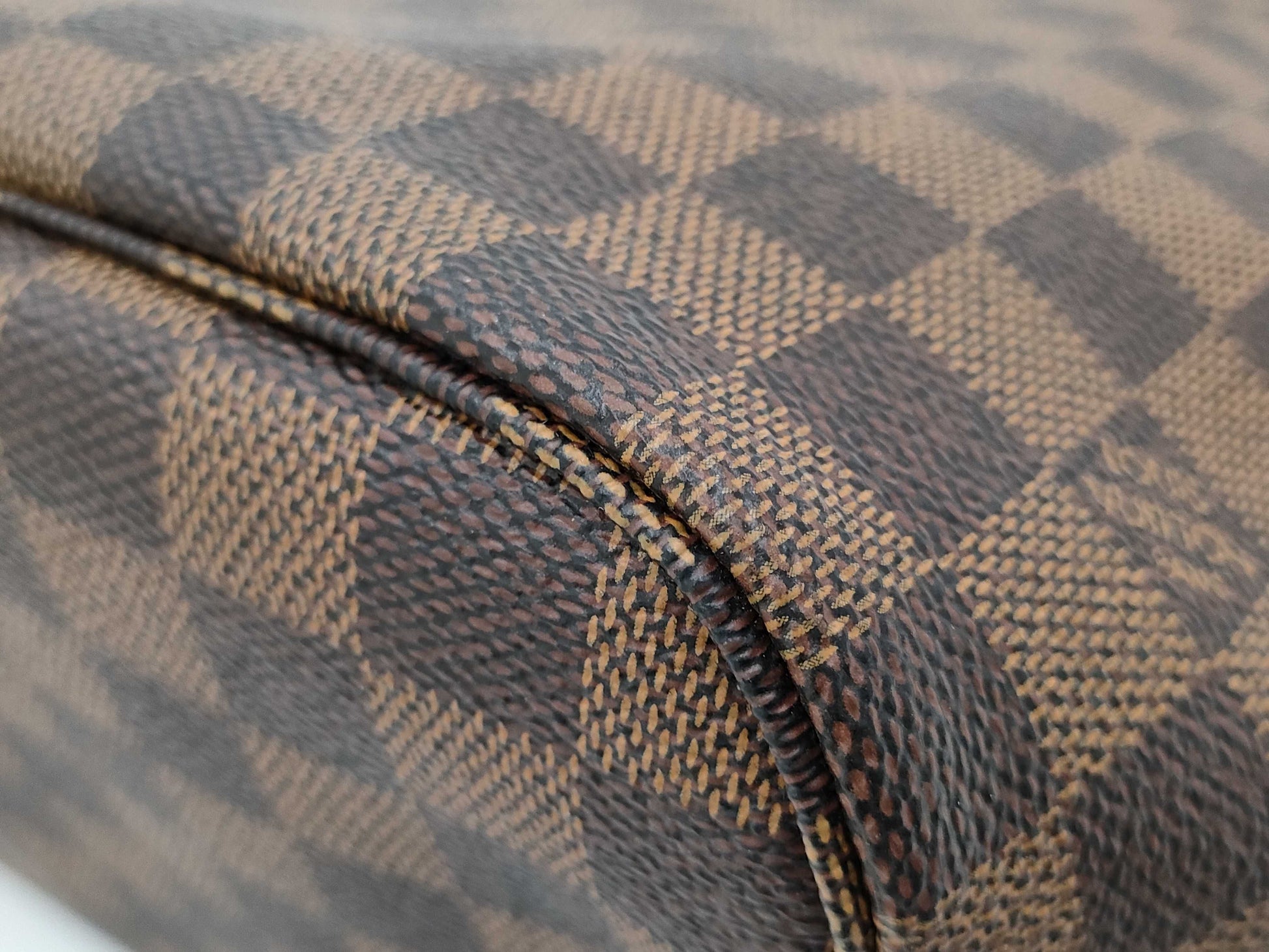 LOUIS VUITTON Damier N41358 Neverfull MM Tote Bag