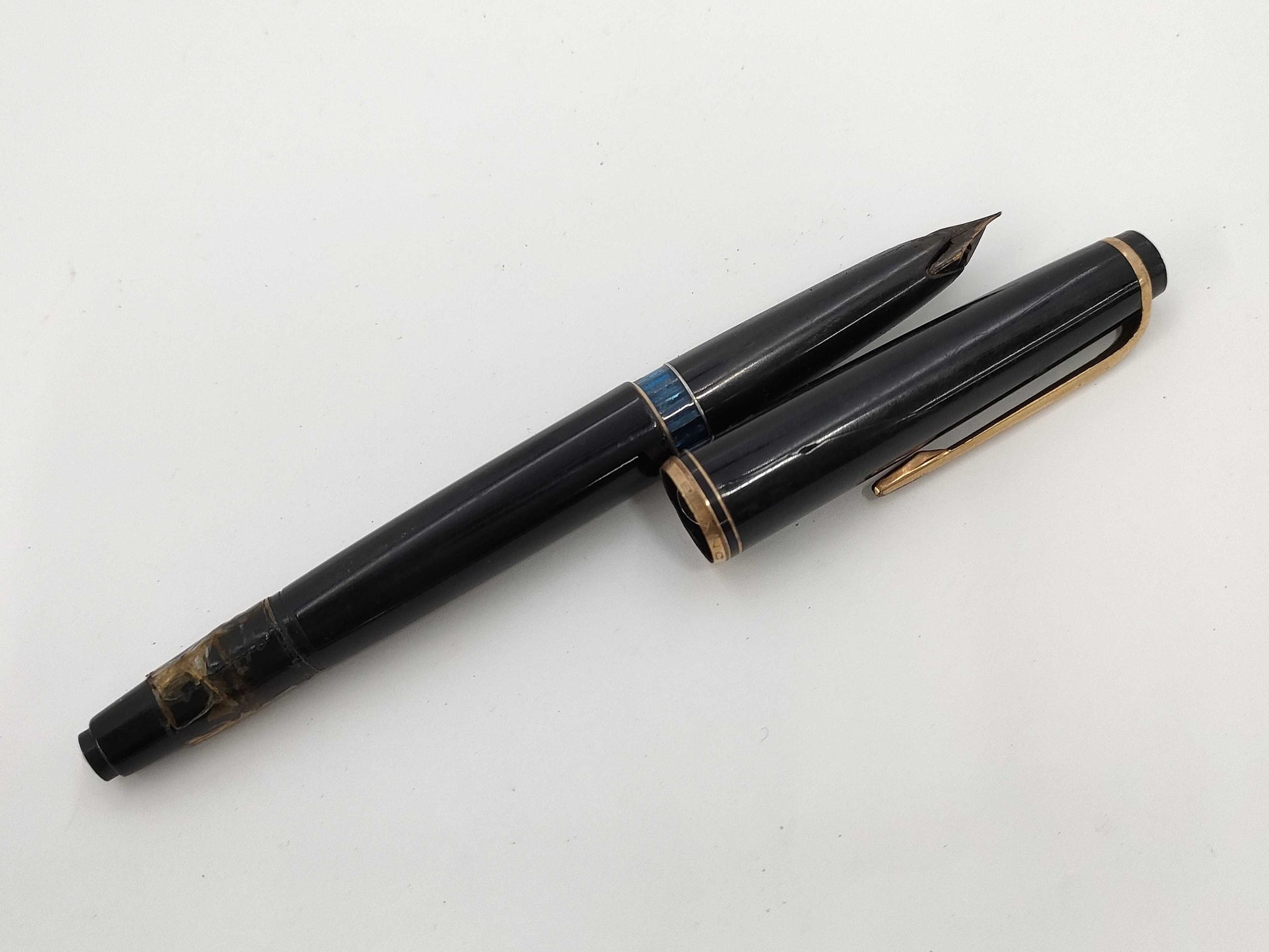 MONTBLANC No. 22 Fountain Pen