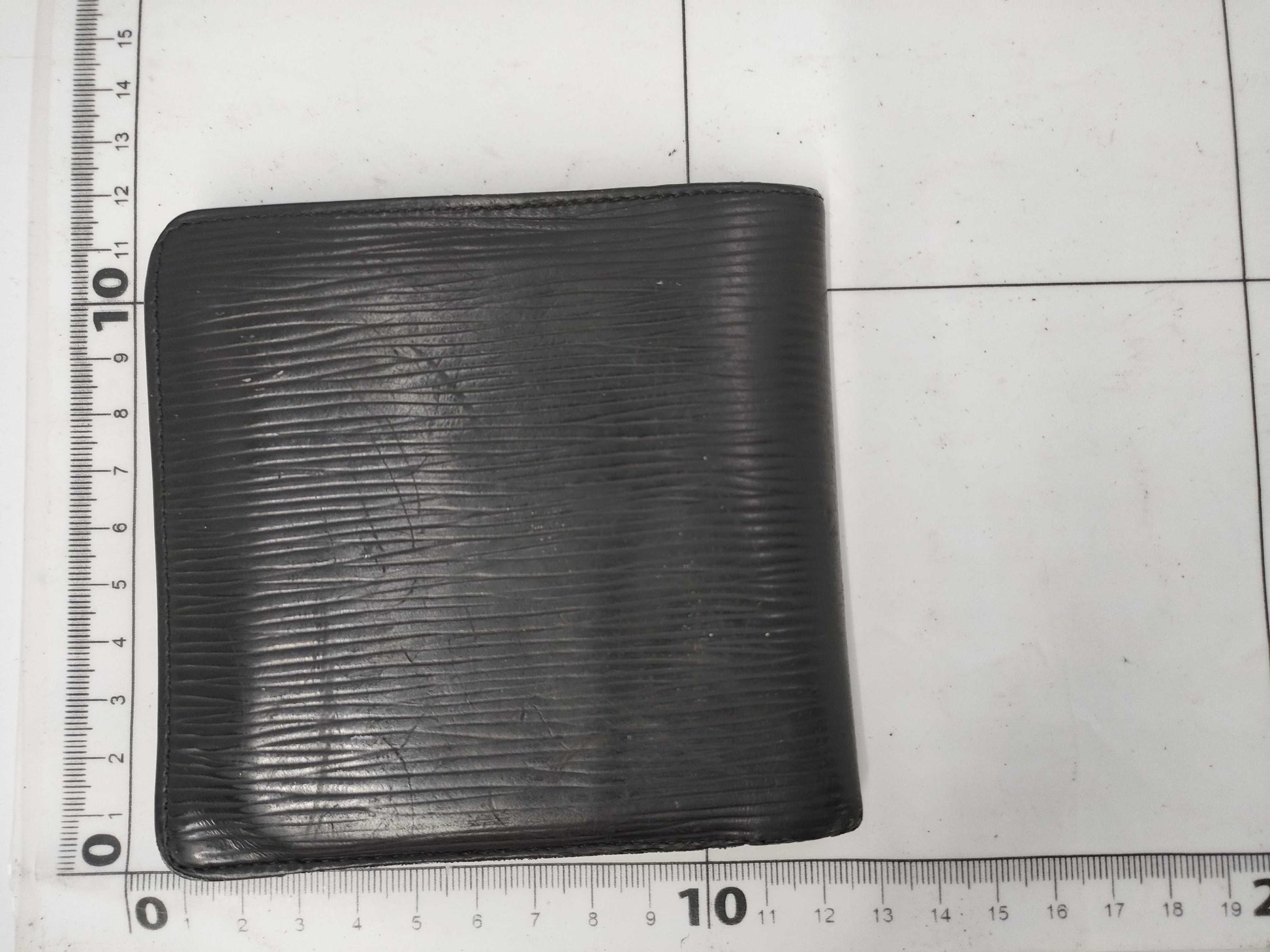 LOUIS VUITTON Epi Portefeuille Marco Wallet