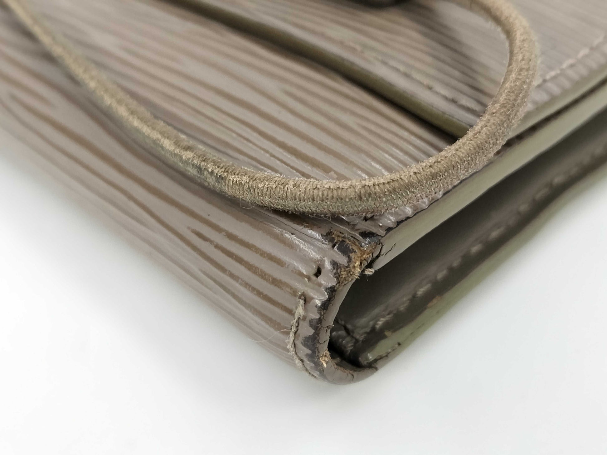 LOUIS VUITTON Epi Porto Monnaie Elastic Wallet