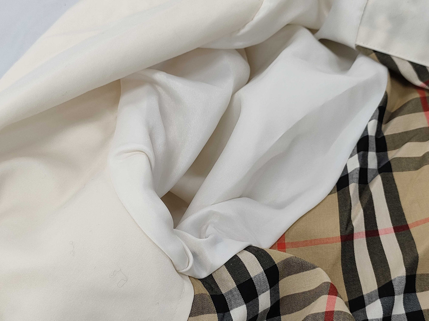 BURBERRY Coat/White Coat