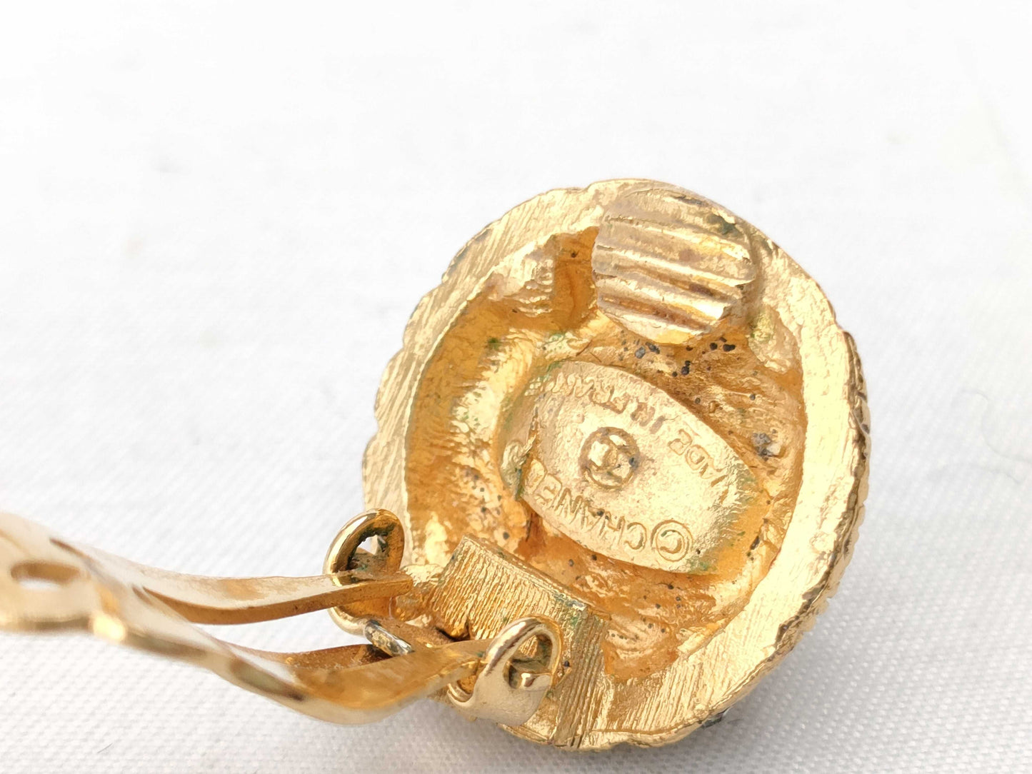 CHANEL □ Vintage Pearl Earrings Earrings