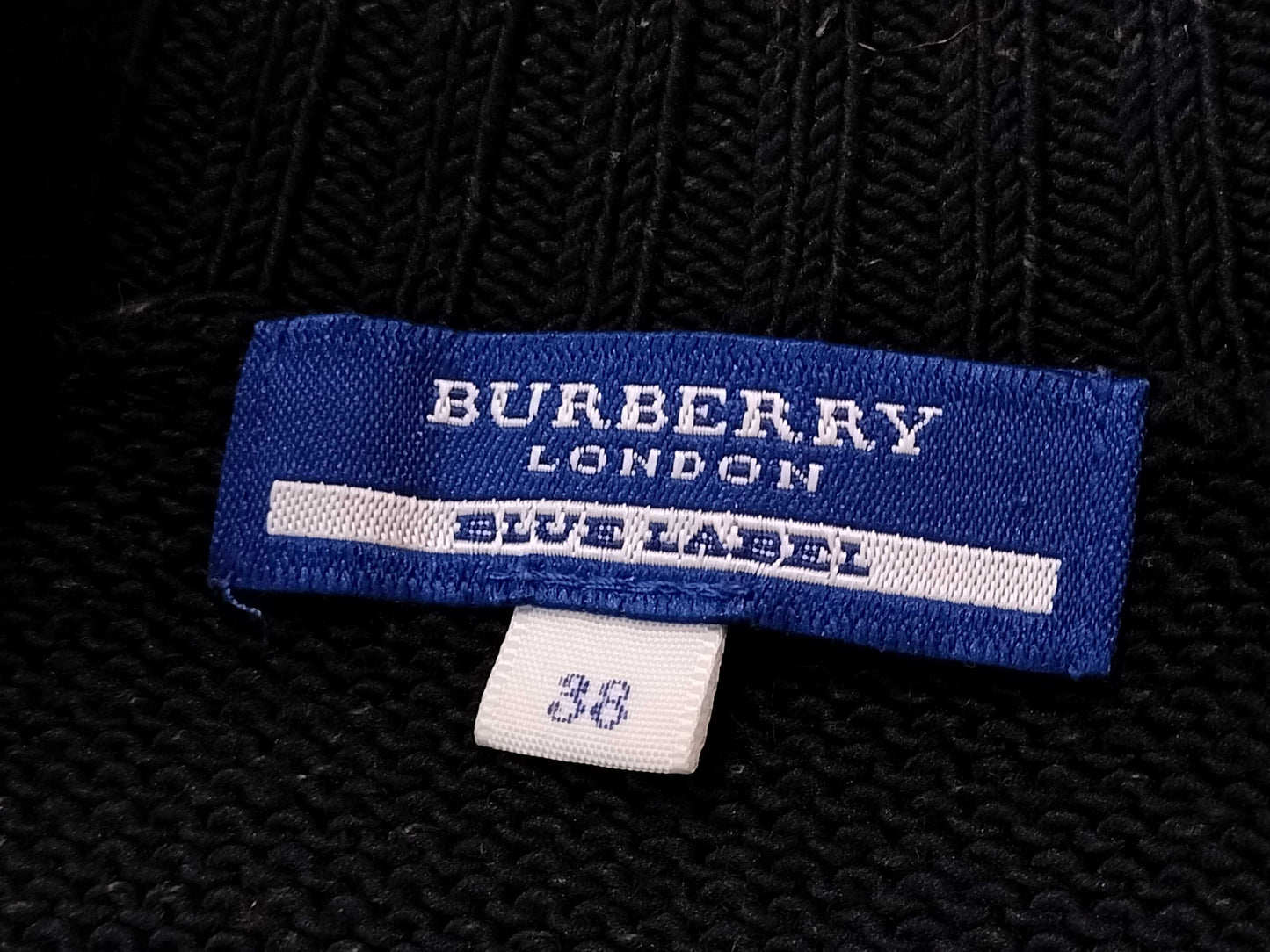 BURBERRY Blue Label ? BURBERRY Knitted Mini Zipper Top