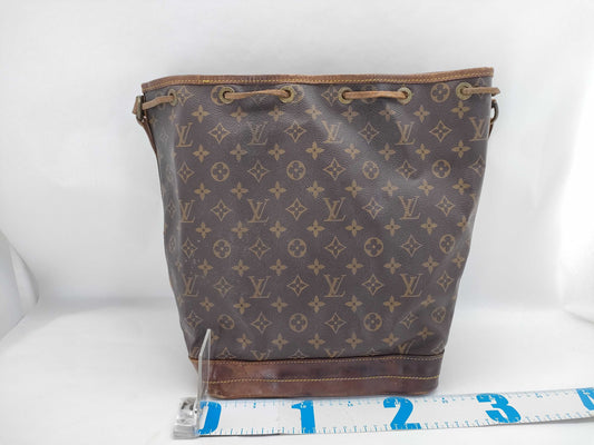 LOUIS VUITTON Monogram Noe GM Shoulder Bag