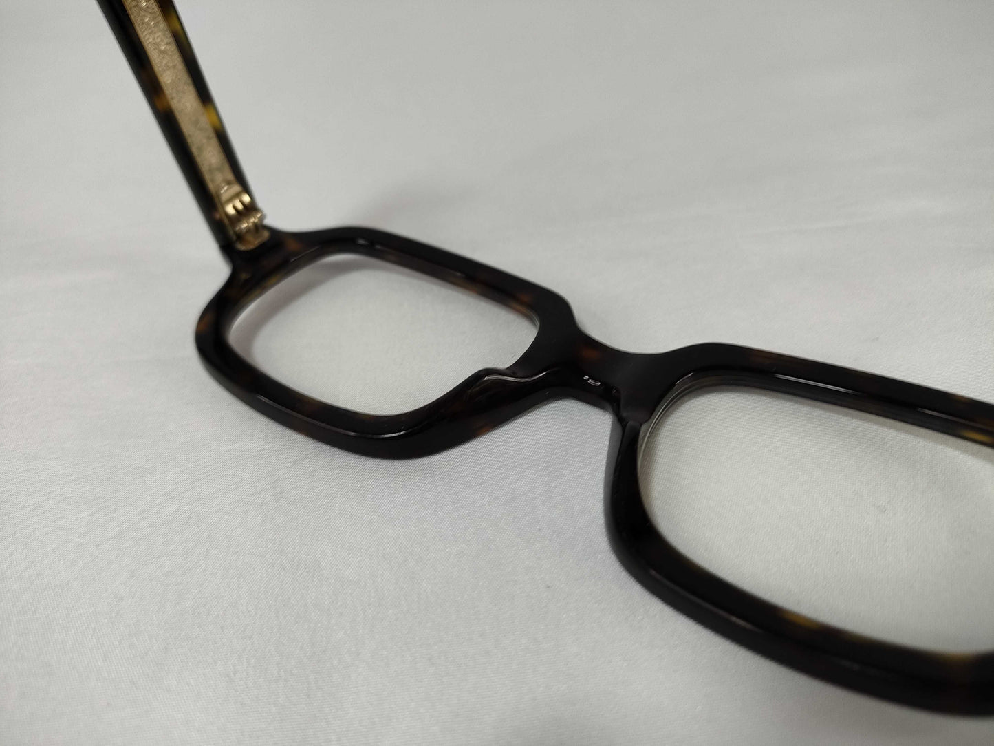 GUCCI Case Set Sunglasses & Glasses