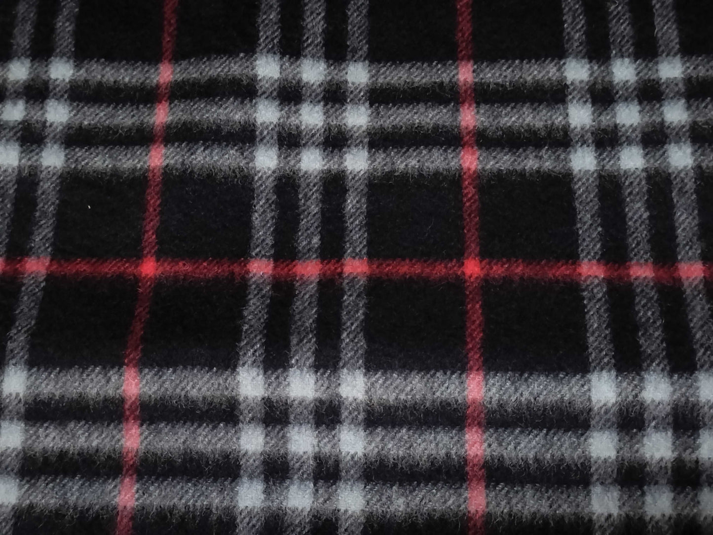 BURBERRY Cashmere Nova Check Scarf