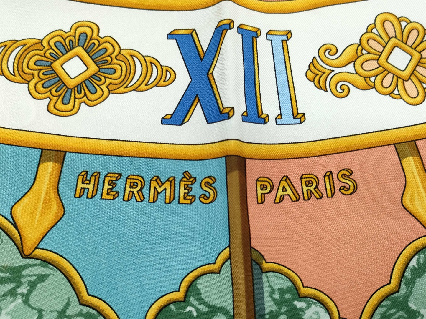 HERMES Carre CARPE DIEM Scarf