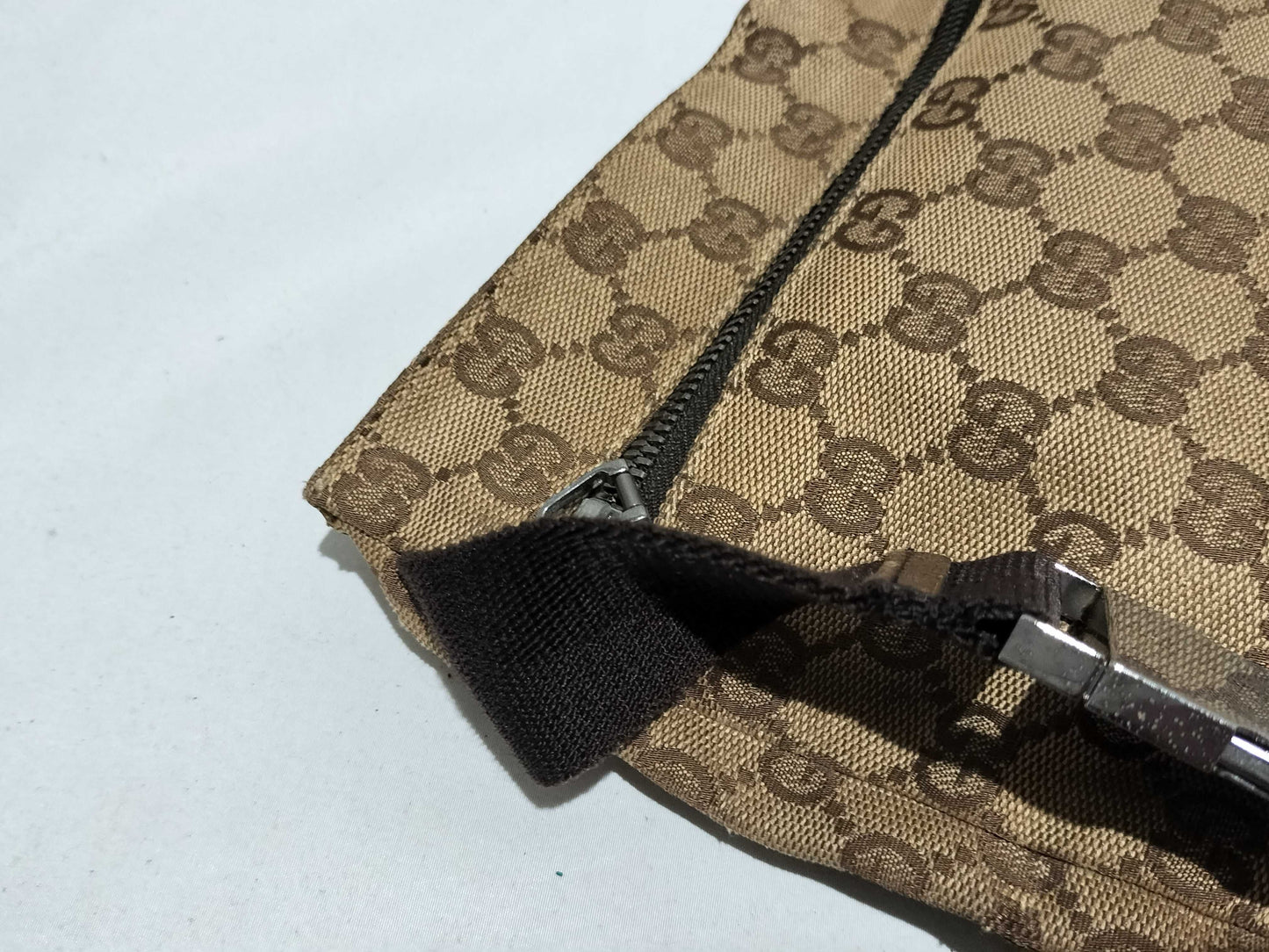 GUCCI GG Canvas Body Bag Waist Bag