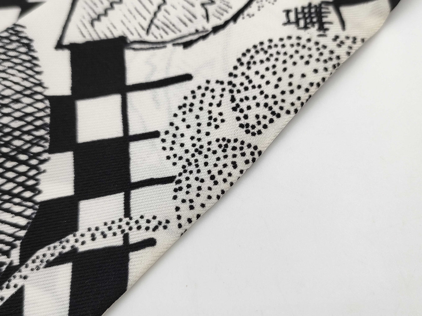 CHANEL Camellia Tzily Scarf