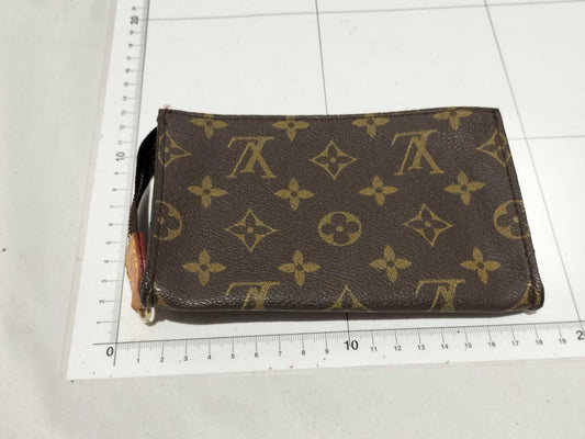 LOUIS VUITTON Monogram Pouch Pouch