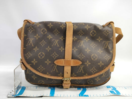 LOUIS VUITTON Monogram M40710 Saumur MM Shoulder Bag