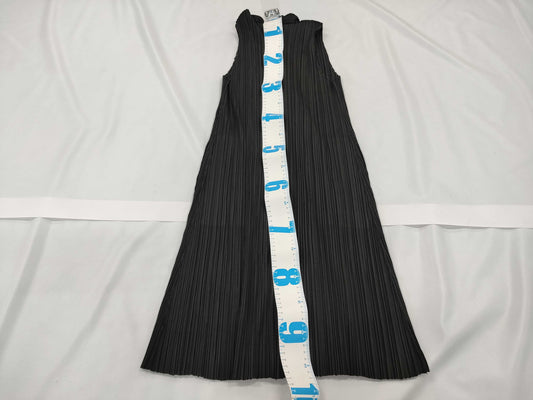 ISSEY MIYAKE Pleated Pleated Black OP Dress