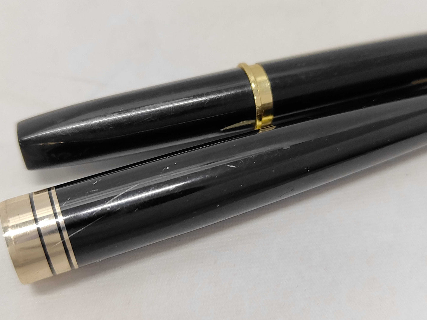 Sailor 21K Fountain Pen and PLATINUM 22K Fountain Pen Set of 2