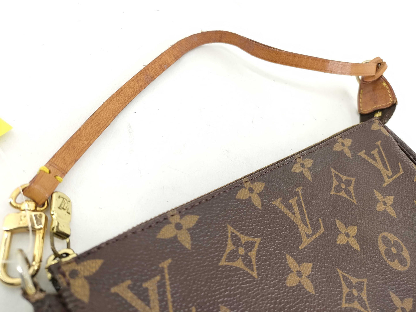 LOUIS VUITTON Monogram Pochette Accessoires Pouch