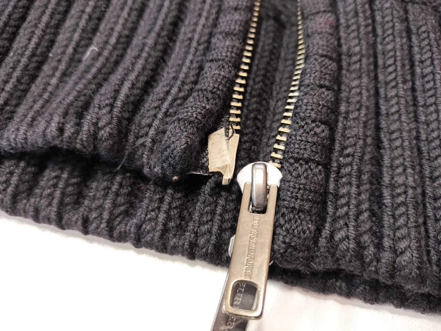 BURBERRY knit top