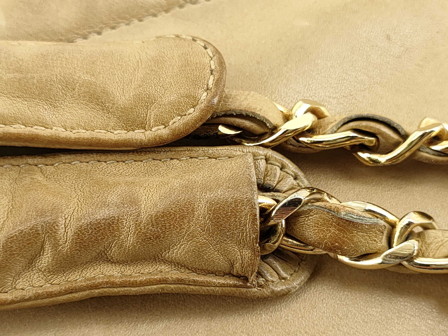 CHANEL Lambskin Matelasse Chain Tote Bag