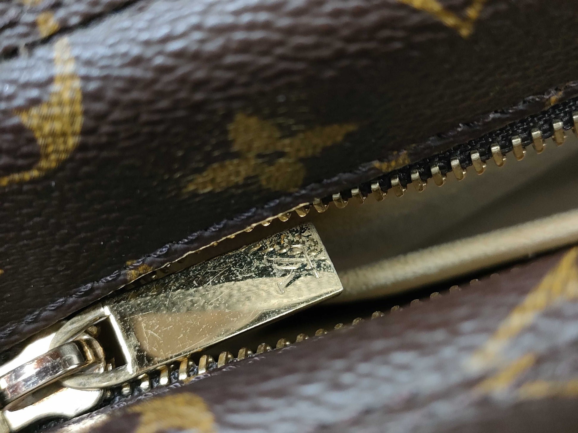 LOUIS VUITTON Monogram Luco SR0031 Tote Bag