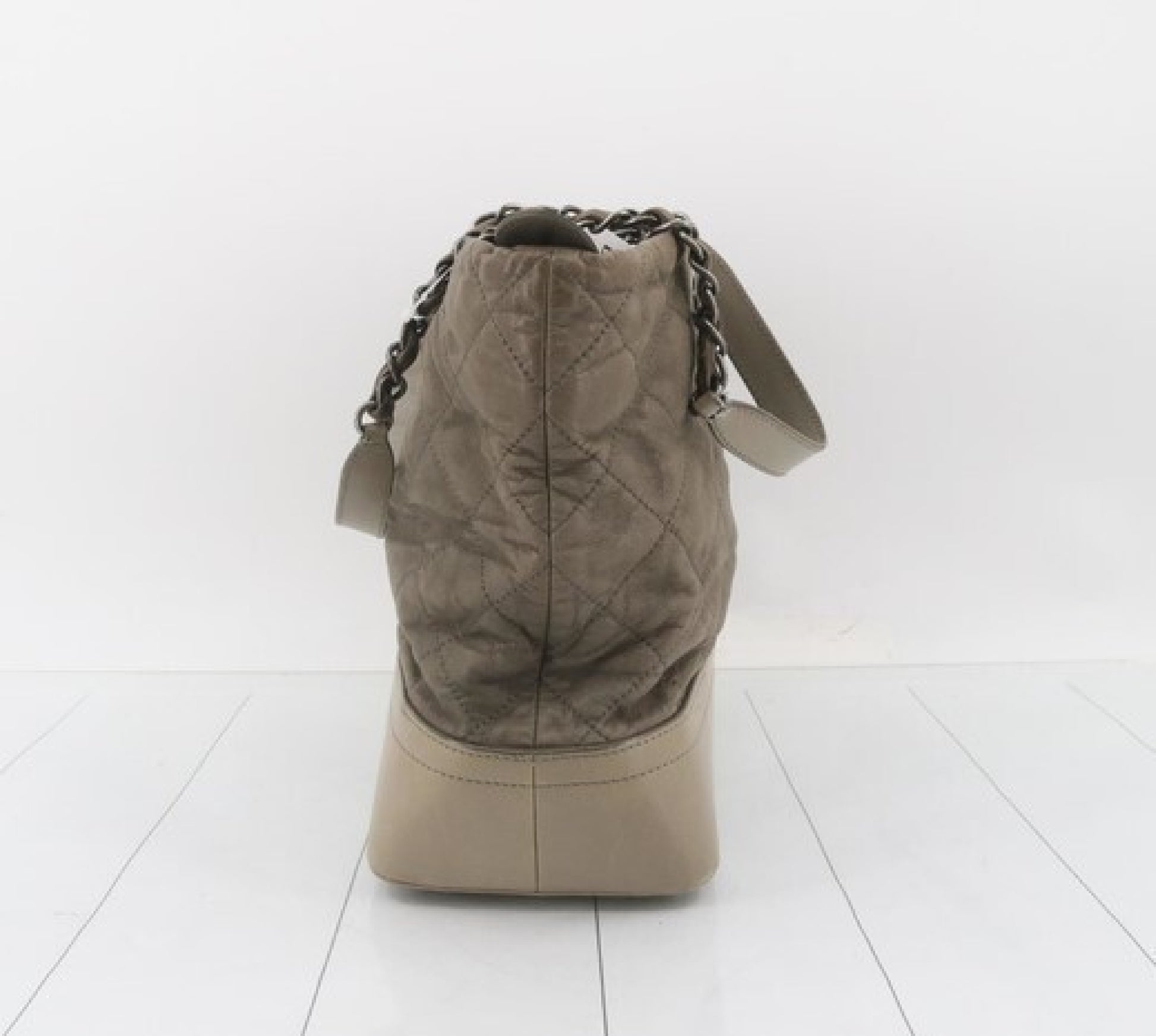 CHANEL Matrasse Lamb Chain Shoulder Bag with Seal 15 Series Tote Bag