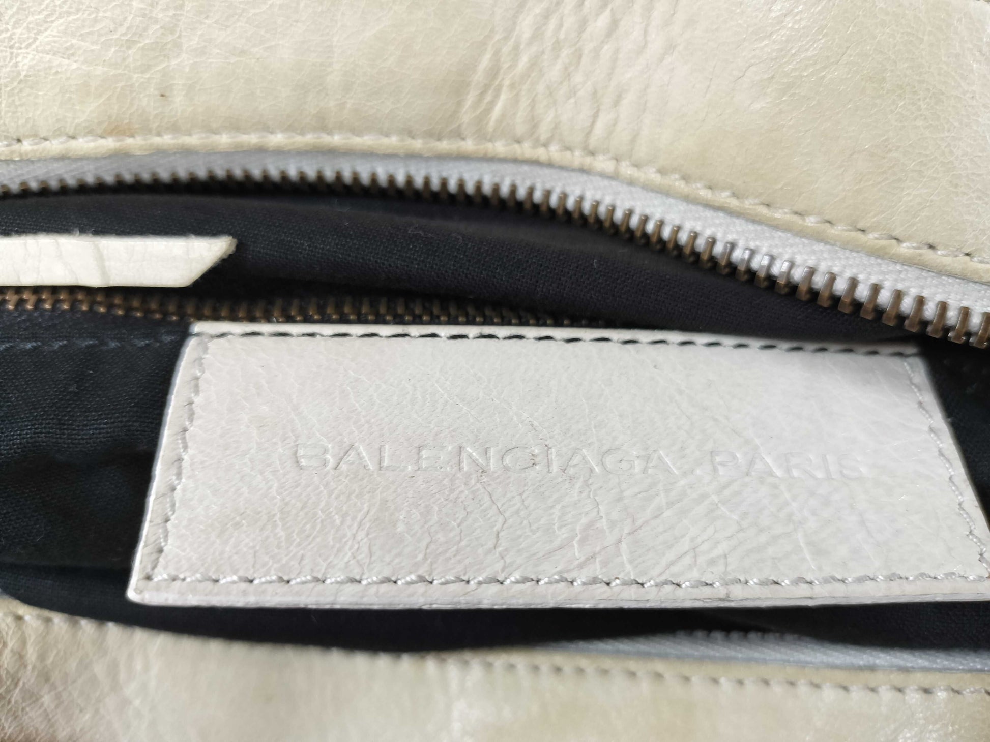 BALENCIAGA The Twiggy Leather 2-Way Bag, Ivory Handbag