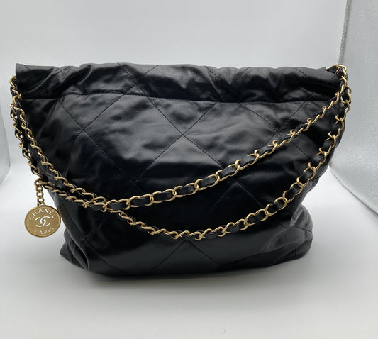 CHANEL 22 Black W35 Serial LEJ7CHGE Shoulder Bag