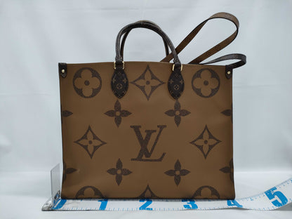 LOUIS VUITTON Giant On the Go GM Tote Bag