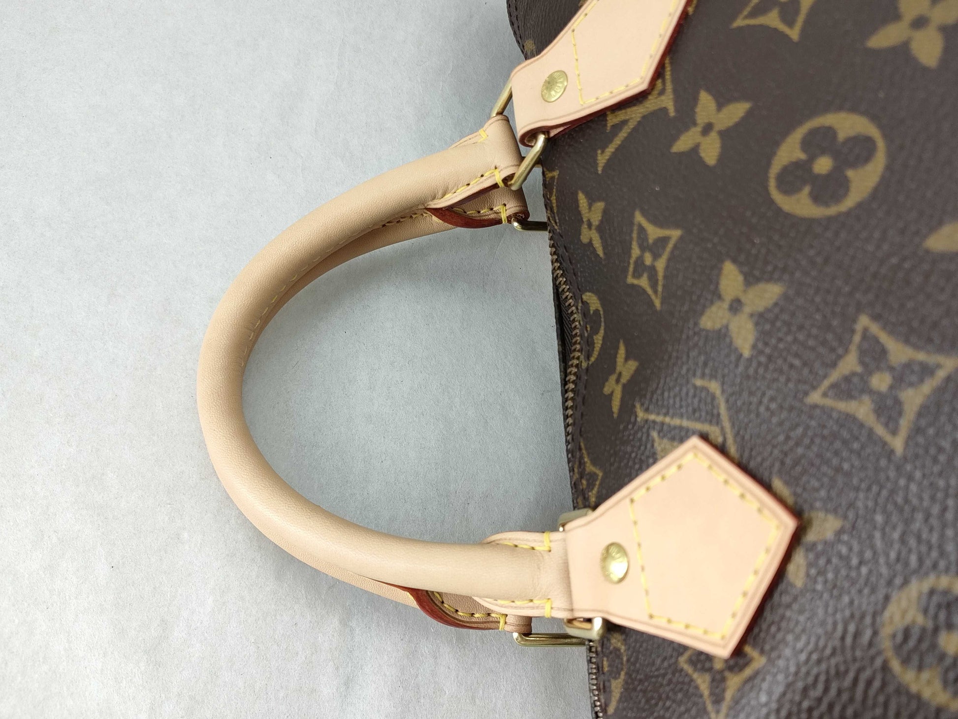 LOUIS VUITTON Speedy 35 Handbag