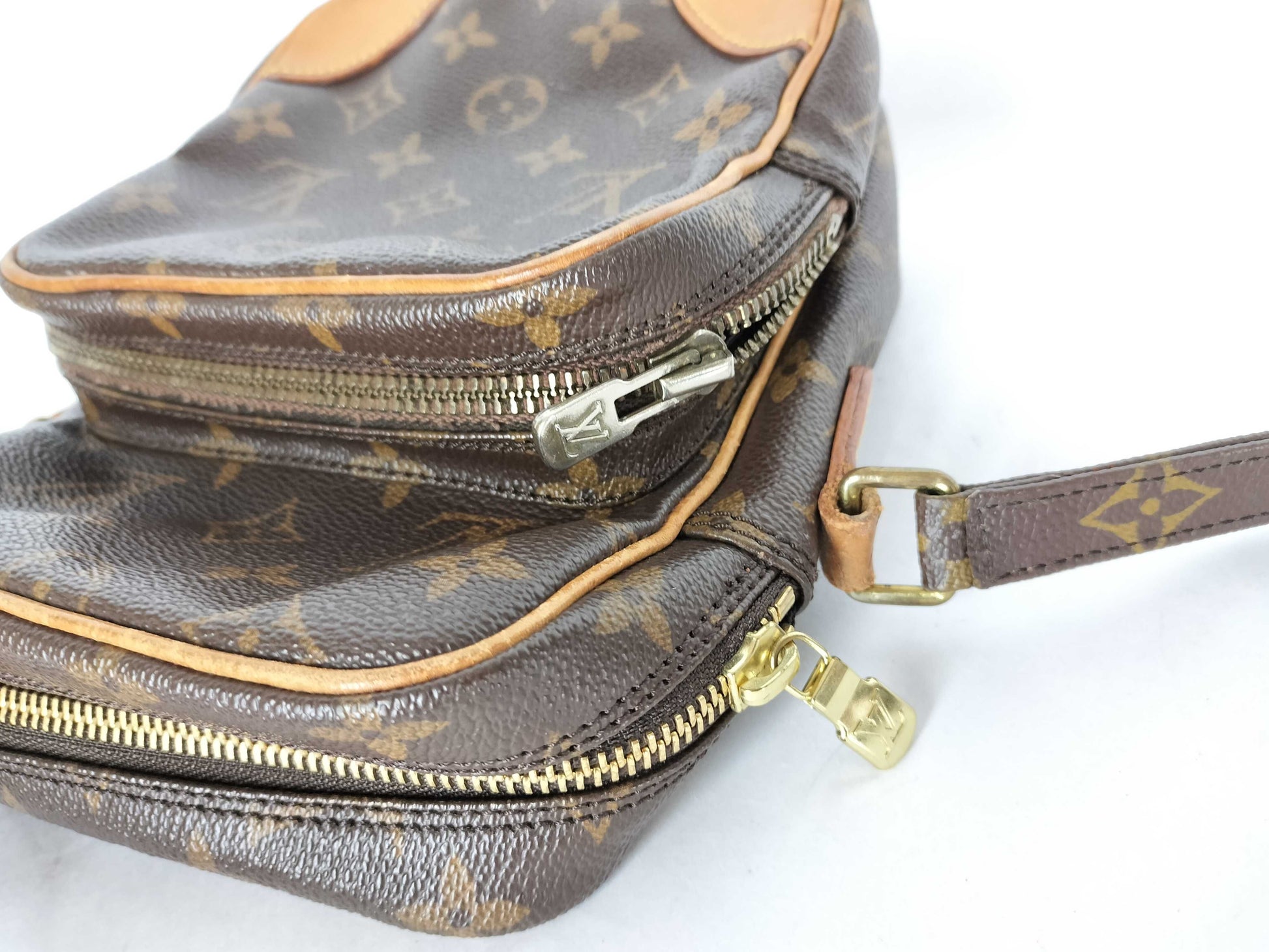 LOUIS VUITTON Monogram M45236 Amazon Shoulder Bag