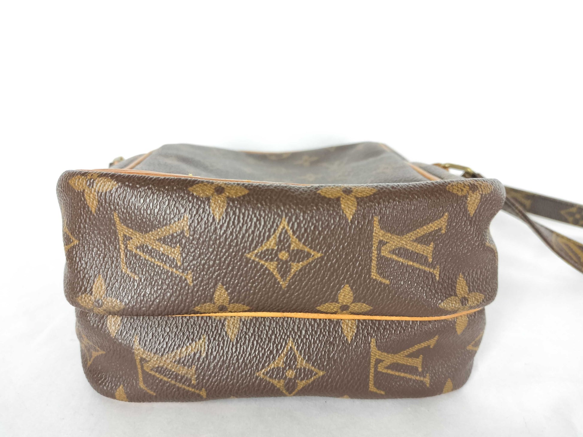 LOUIS VUITTON Monogram M45236 Amazon Shoulder Bag