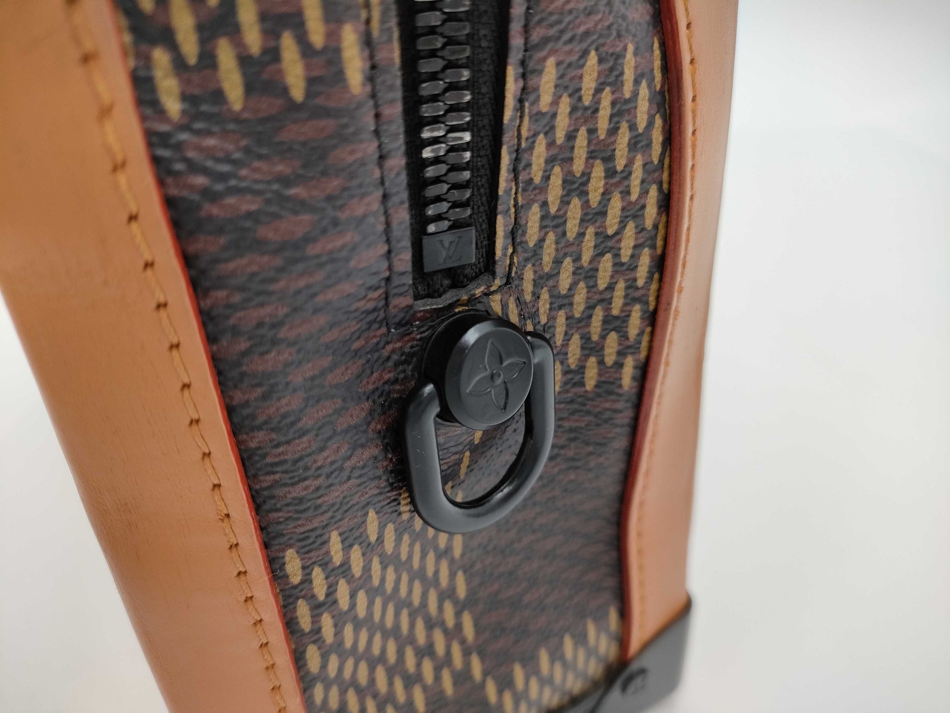 LOUIS VUITTON Louis Vuitton Box Shoulder Bag